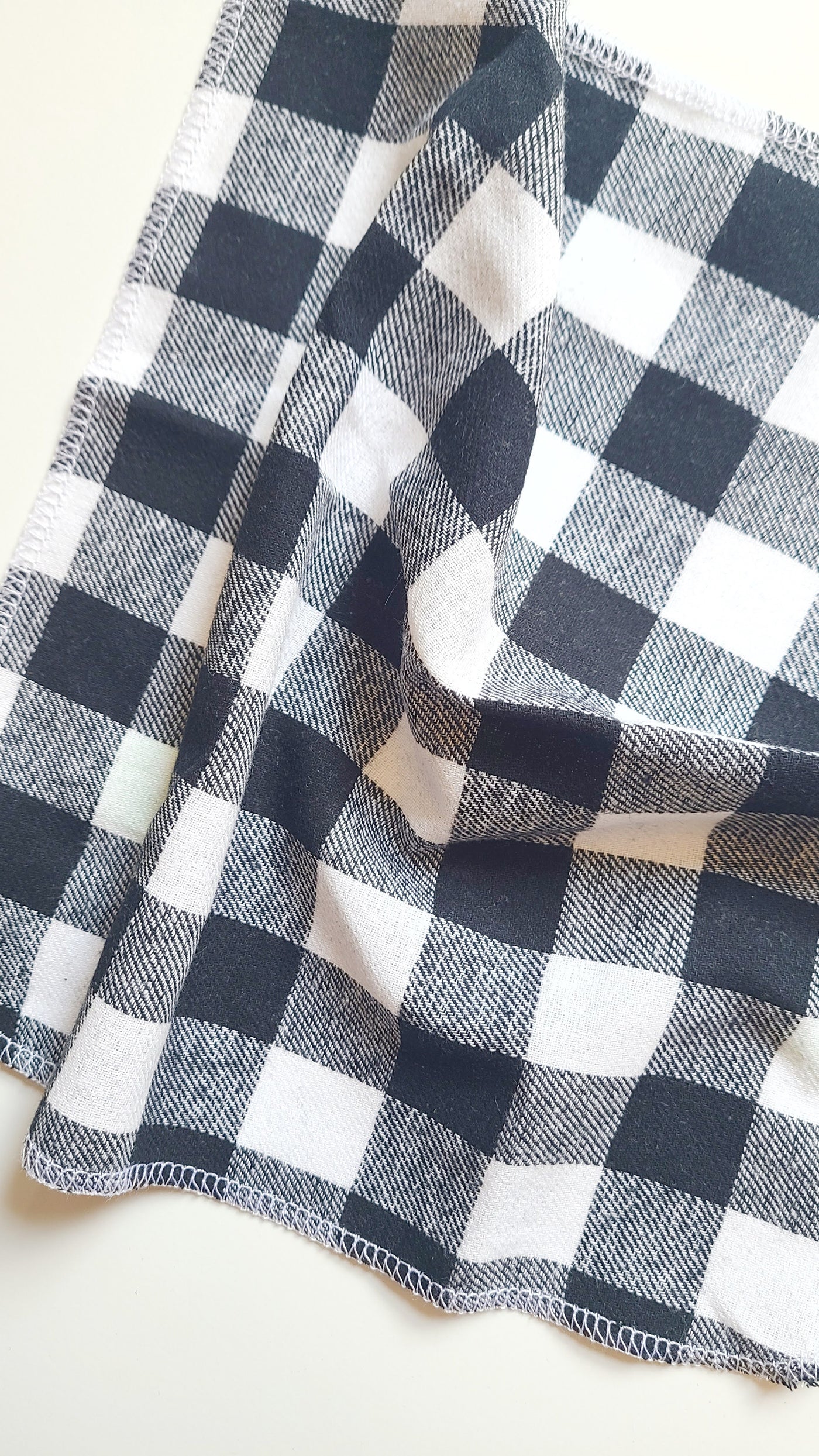 Black and White Buffalo Plaid Paperless Towel