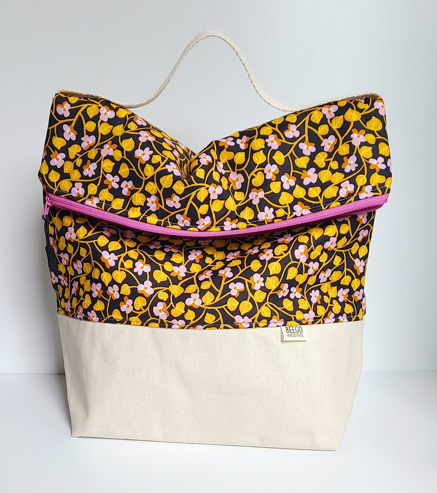 Sunrise Violets Insulated Washable Lunch Bag