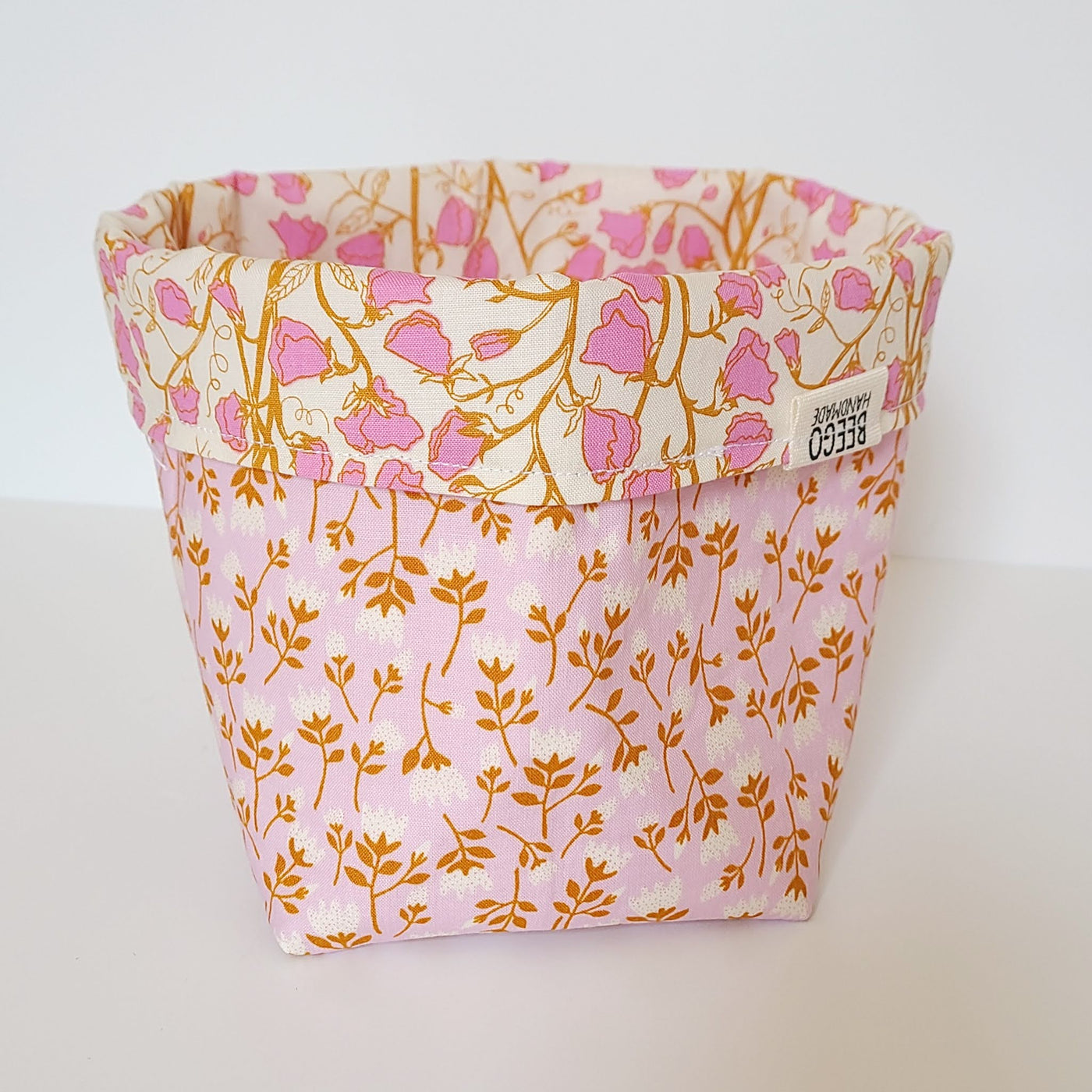 #64 Mix and Match Reversible Fabric Bin