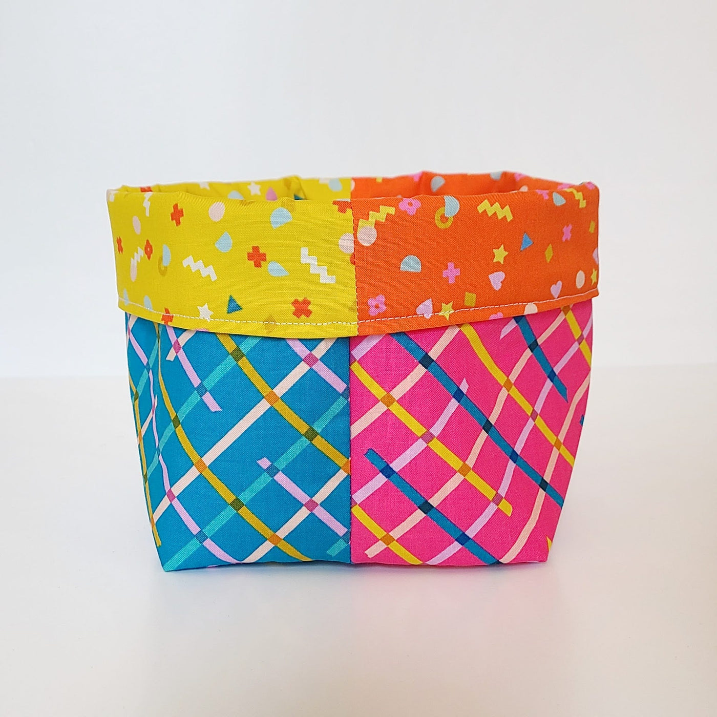 #69 Mix and Match Reversible Fabric Bin