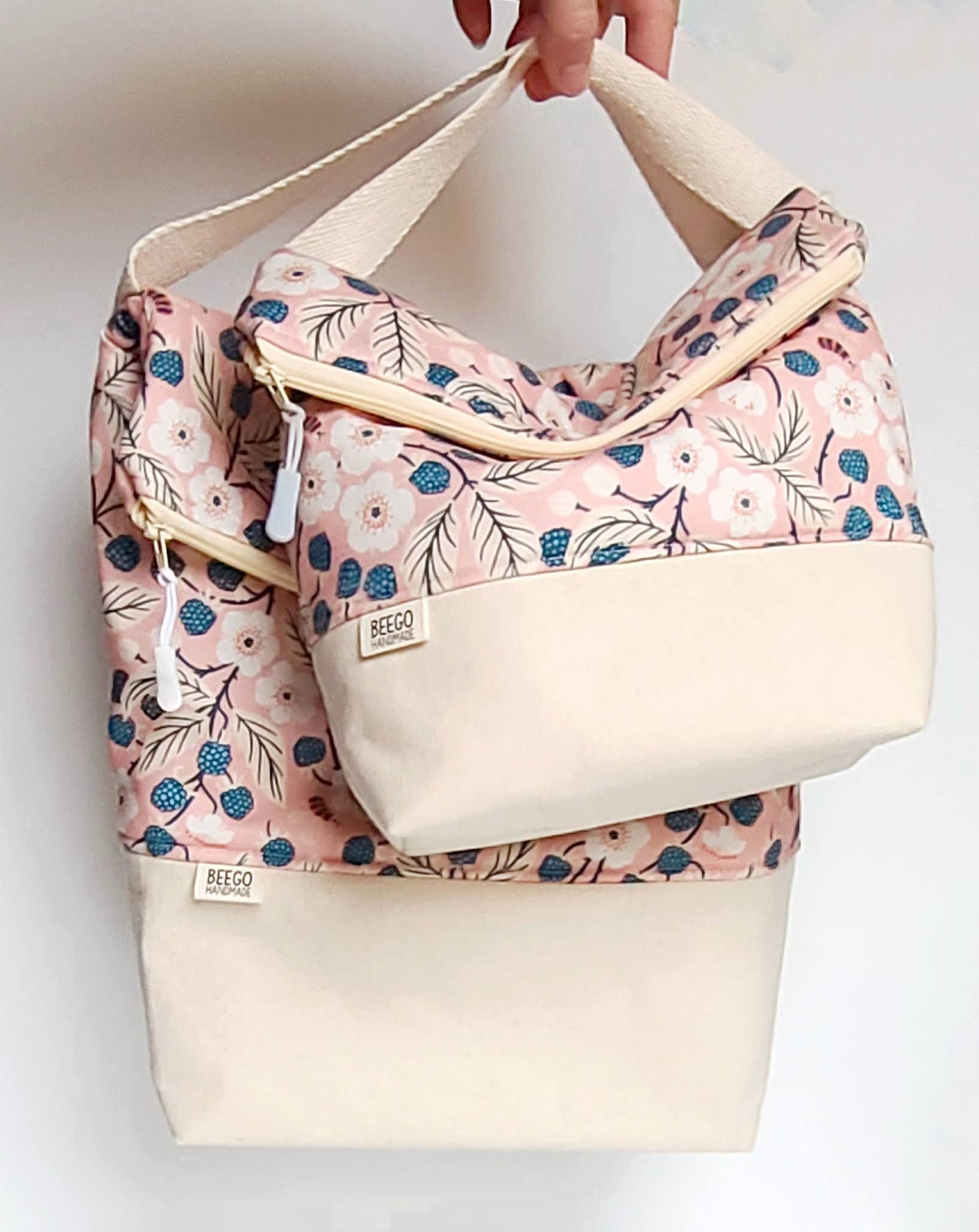 Bees and Berries Insulated Washable Lunch Bag